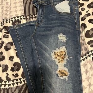 Leopard patch jeans